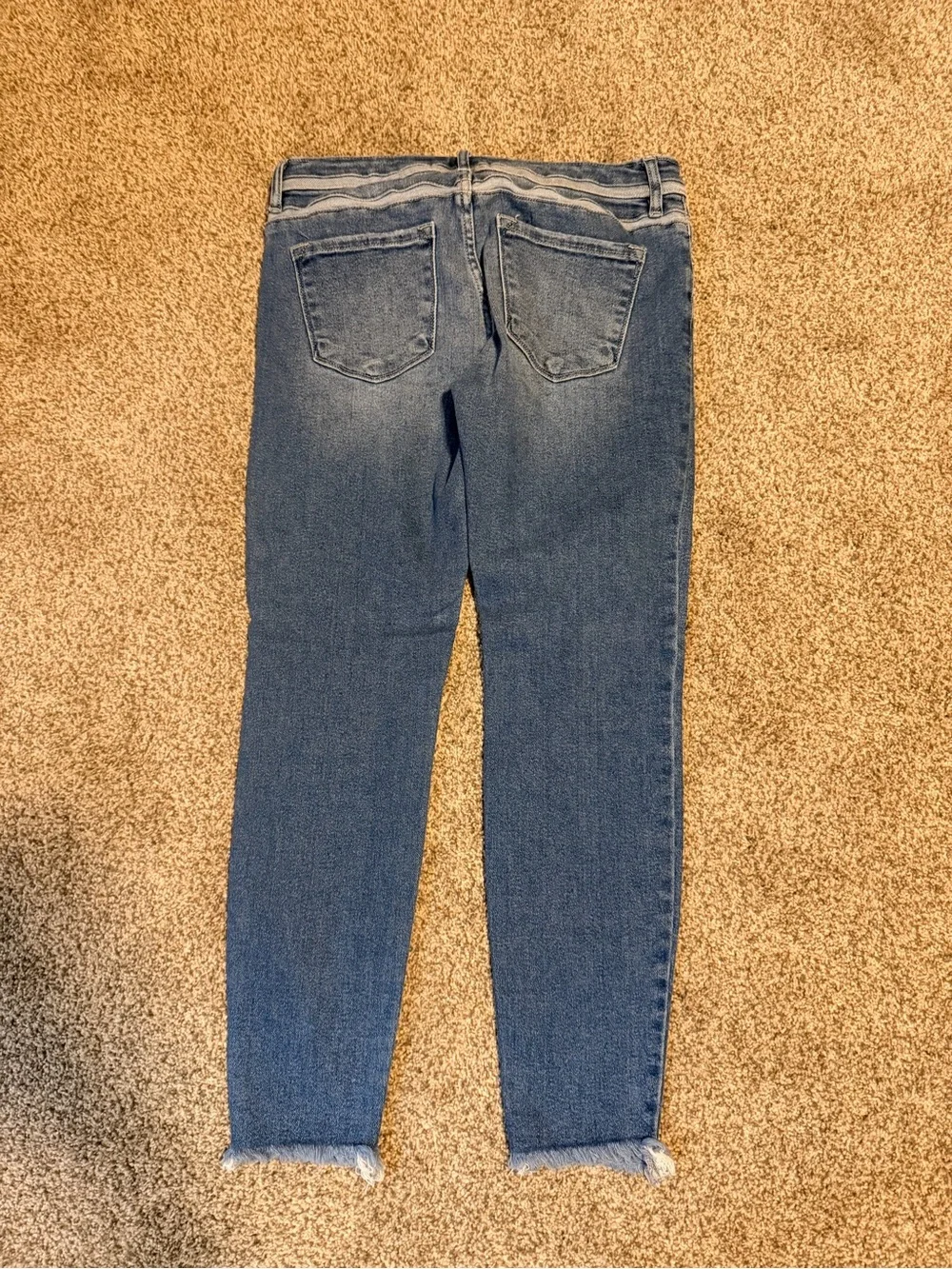 Kut from the Kloth Light Blue Skinny Jeans with Distressed Detail
